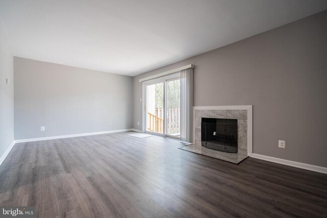 Building Photo - 6028 Forrest Hollow Ln