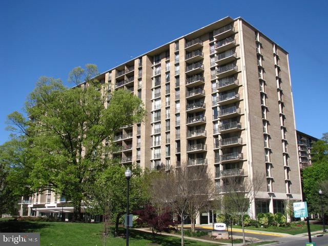 Building Photo - 4600 S Four Mile Run Dr