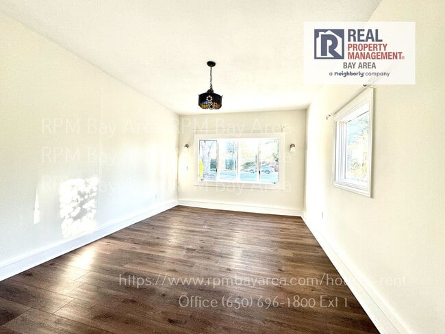 Building Photo - Bright 4-Bedroom, 2-Bath Single-Level Home with Bonus Room – Palo Alto