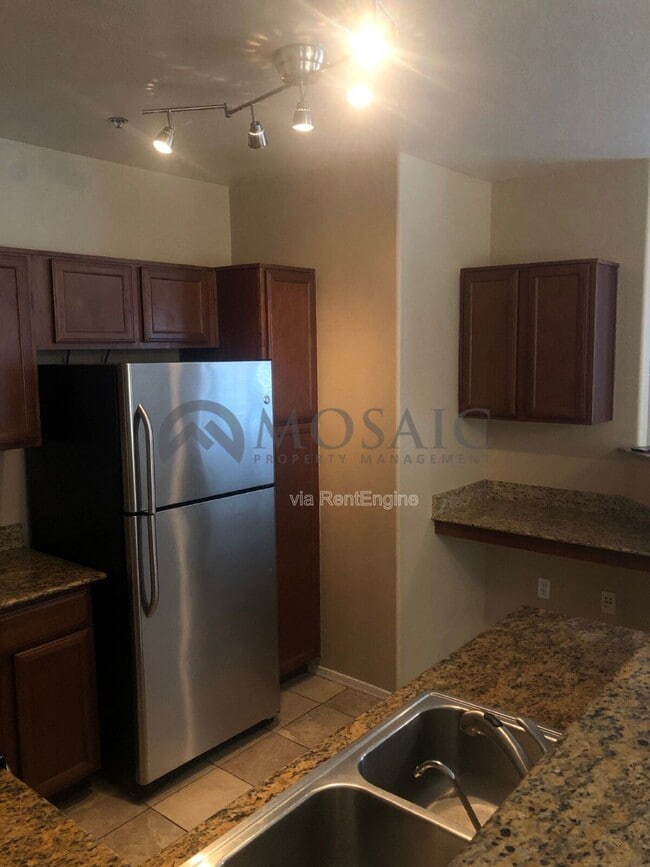 Building Photo - 2134 E Broadway Rd