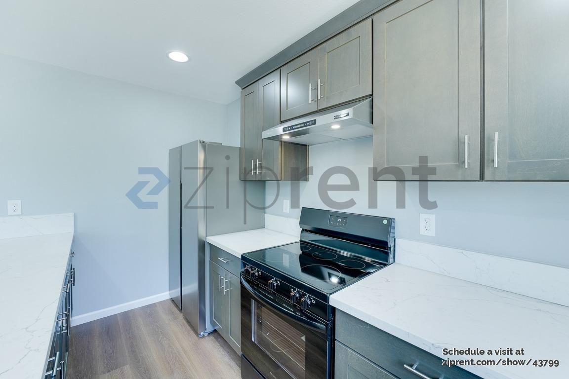 Building Photo - 5003 S Sheridan Ave