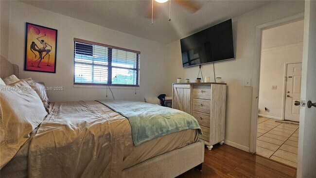 Building Photo - 4092 NW 87th Ave