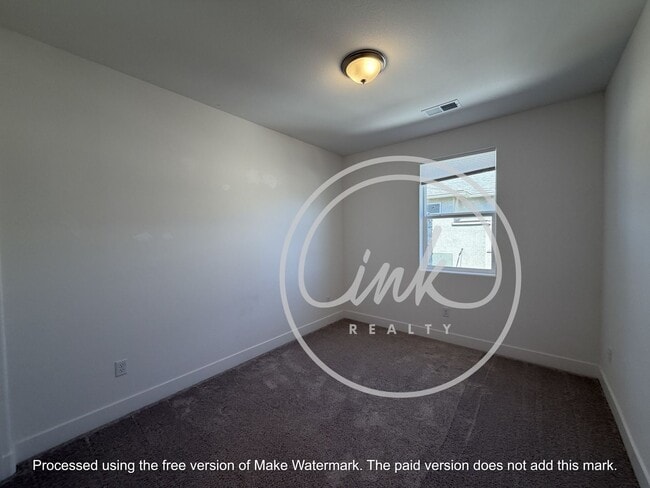 Building Photo - Beautiful Newly Built Townhome In Jenuane Community