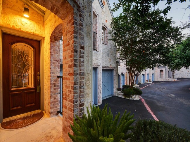 Building Photo - 1701 Spyglass Dr