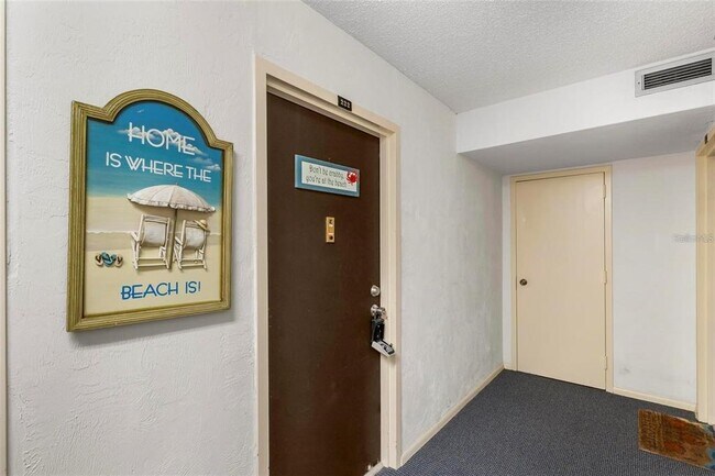 Building Photo - 3600 S Ocean Shore Blvd