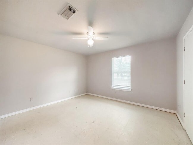 Building Photo - 8029 Dockal Rd