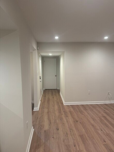 Building Photo - 4948 Sardis Rd