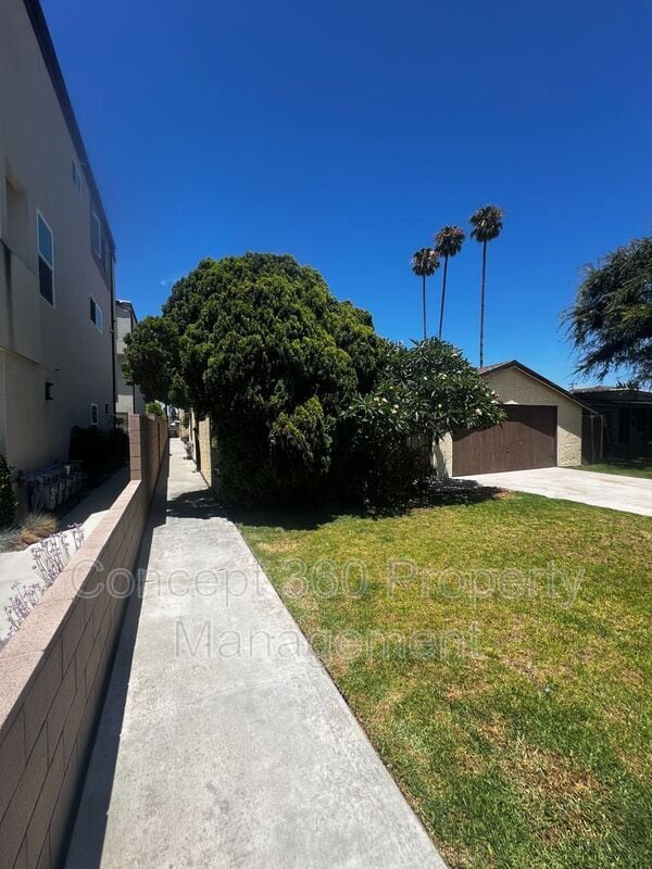 Primary Photo - 4087 Farquhar Ave
