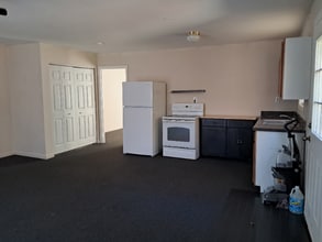 Building Photo - 6312 Lake Rd