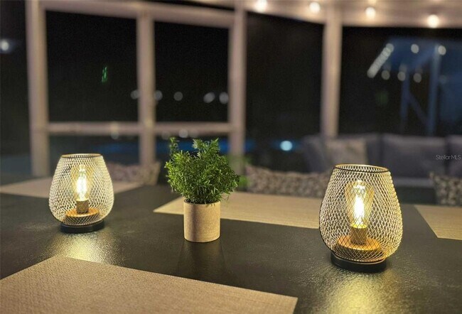 Building Photo - 3012 Grand View Ave