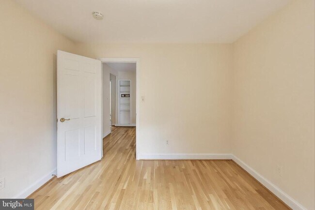 Building Photo - 7308 Burdette Ct