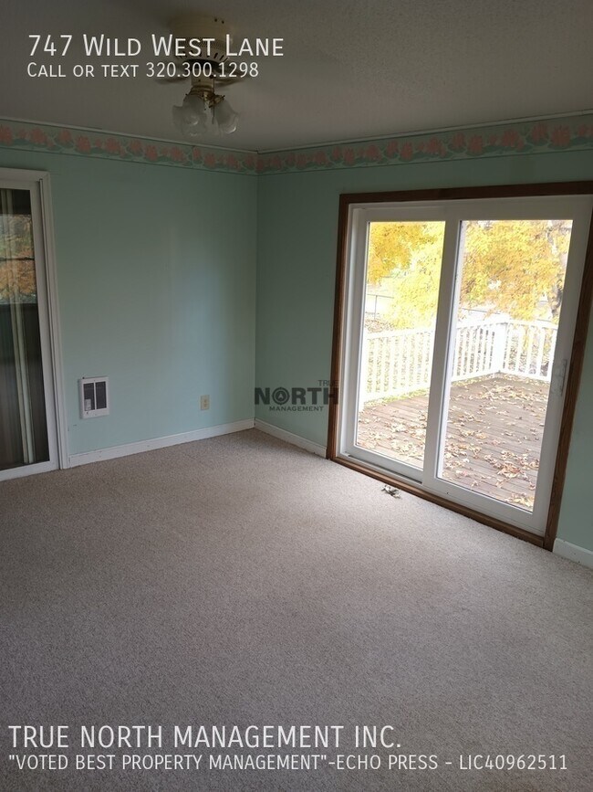 Building Photo - 747 Wild W Ln SW