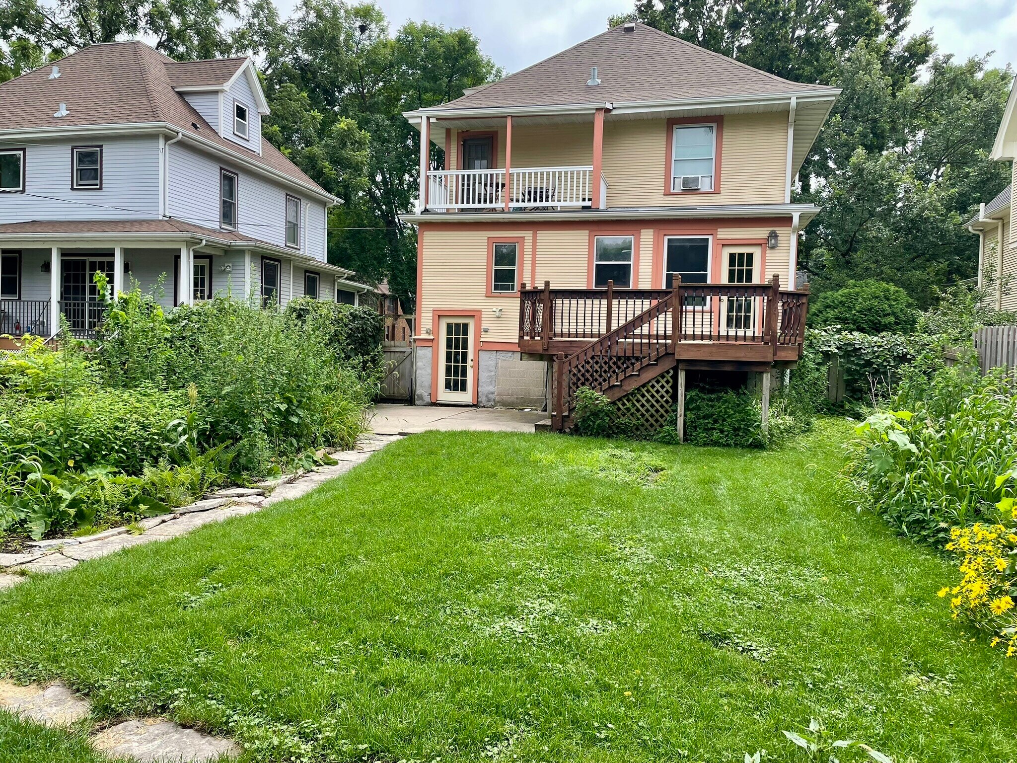 Building Photo - 1326 Vilas Ave
