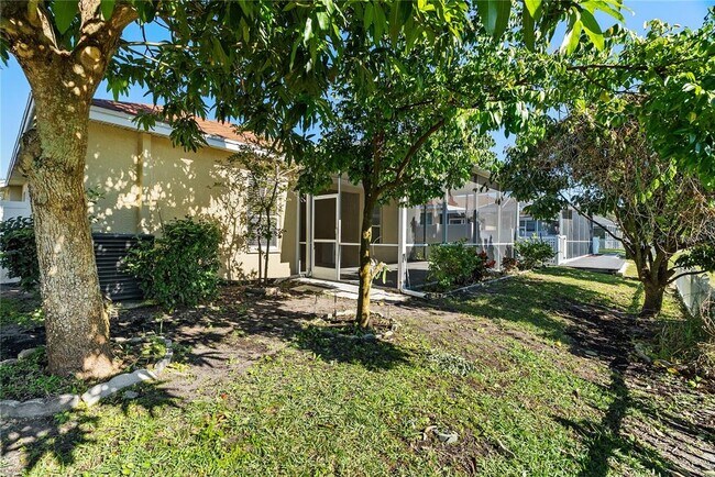 Building Photo - 4830 Sky Blue Dr