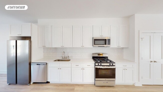 Building Photo - 346 43rd St