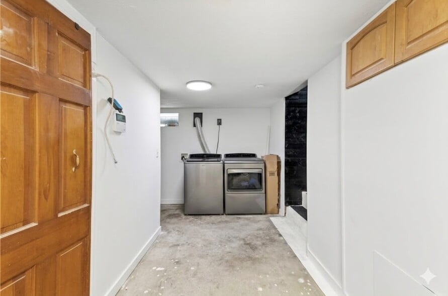 Building Photo - 26 Whipple Ave