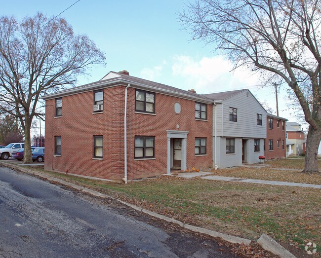 Building Photo - 1202-1210 Huffman Ave