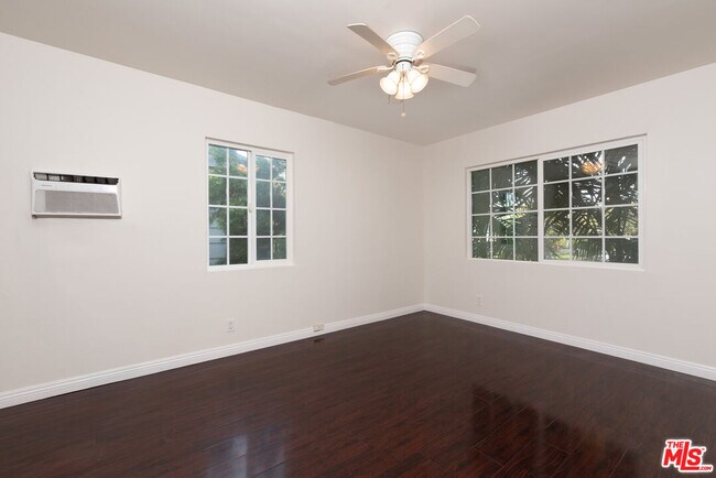 Building Photo - 3026 Inglewood Blvd