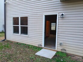 Building Photo - 113 Flagler Way