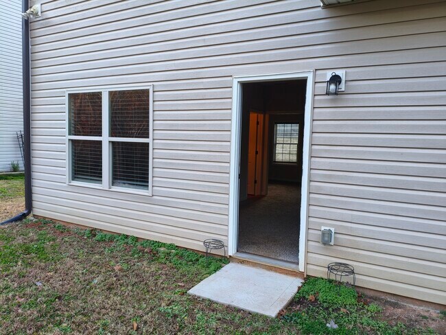 Building Photo - 113 Flagler Way