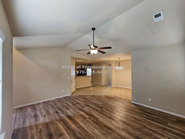 Building Photo - 2482 Wolcott Ave