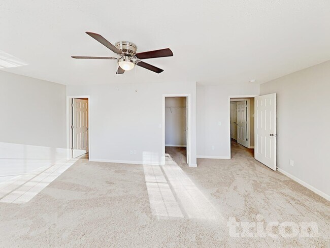Building Photo - 2675 Chatfield Dr
