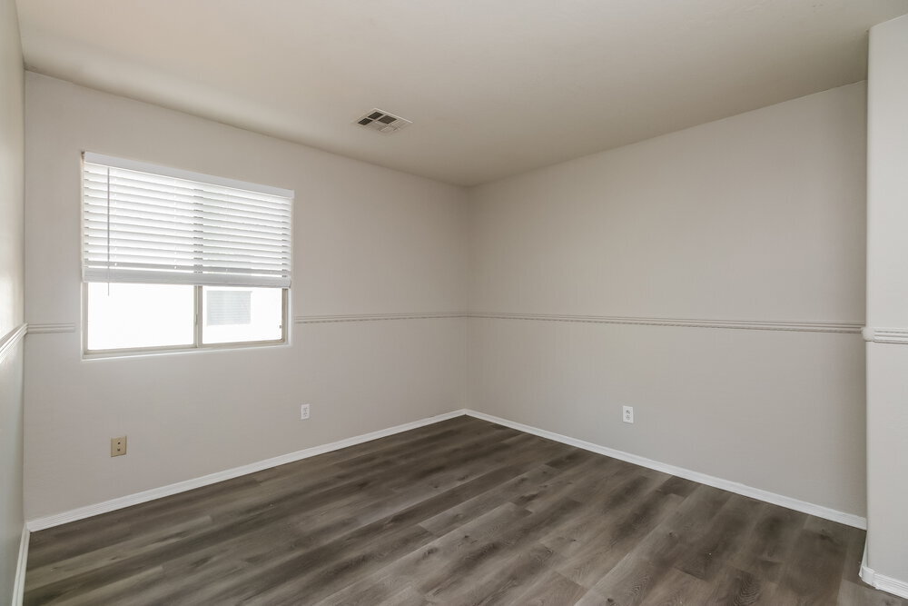 Building Photo - 13402 W Watson Ln