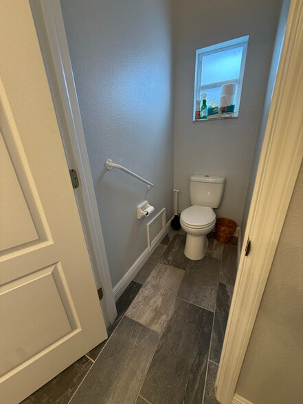 Building Photo - 6817 Regents Village Way