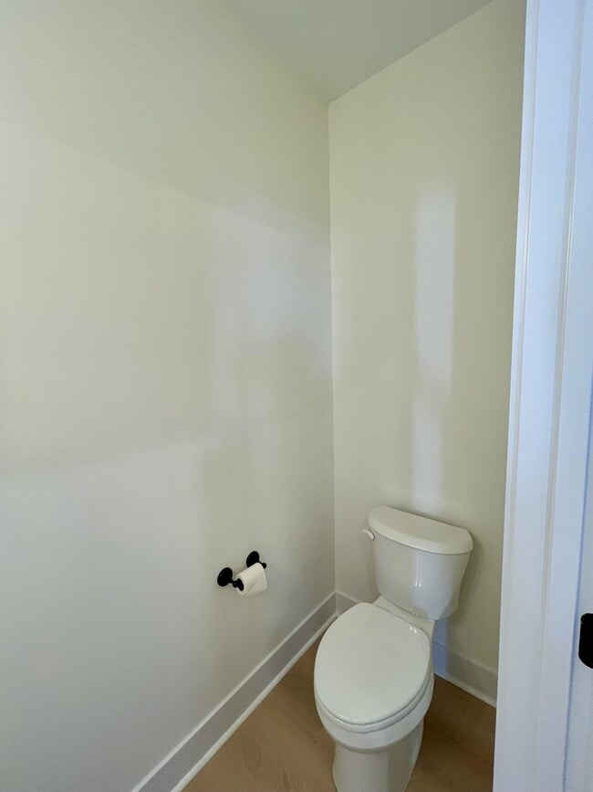 Building Photo - 556 Leesville Rd