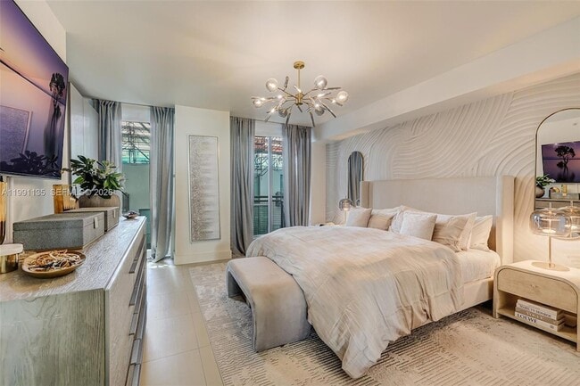 Building Photo - 6000 Collins Ave