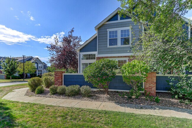 Building Photo - 13900 Lake Song Ln