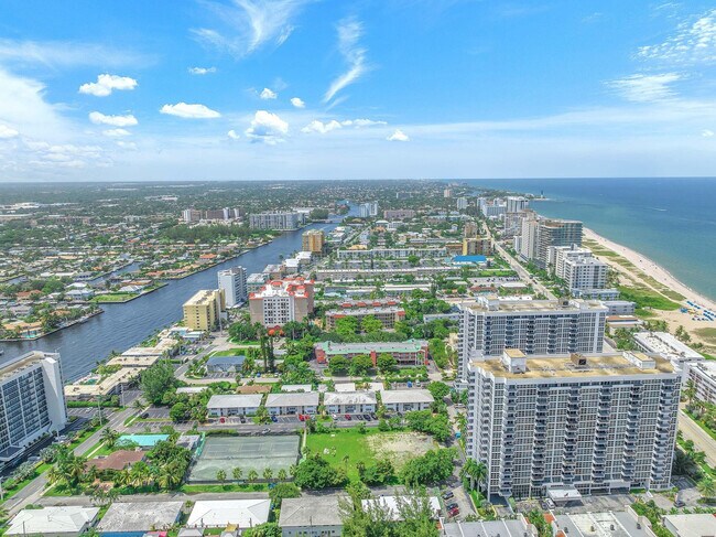 Building Photo - 3213 Colony Club Rd