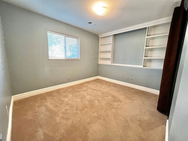 Building Photo - Charming 4 bed, 2 bath Home in North Fort ...
