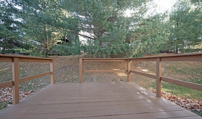 Building Photo - 2 Bedroom Home