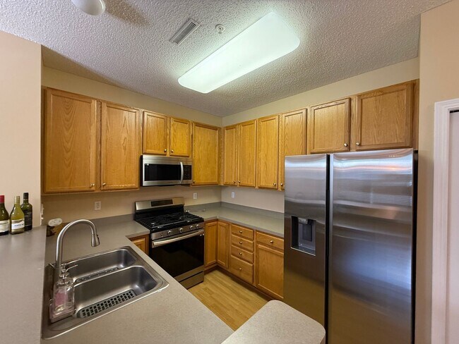 Building Photo - 1577 Legacy Pkwy E