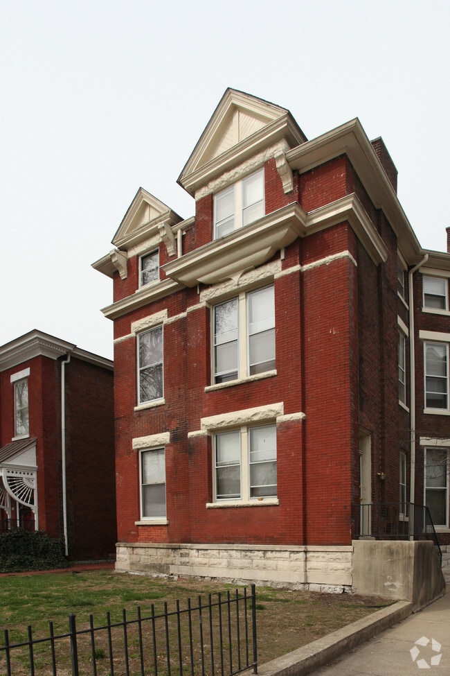 Building Photo - 1200 So 6th St