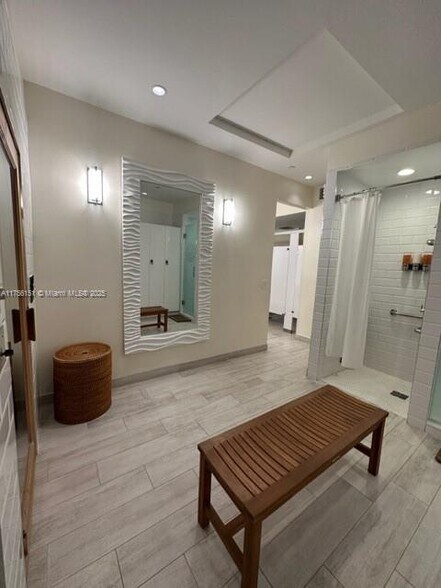 Building Photo - 2110 N Ocean Blvd