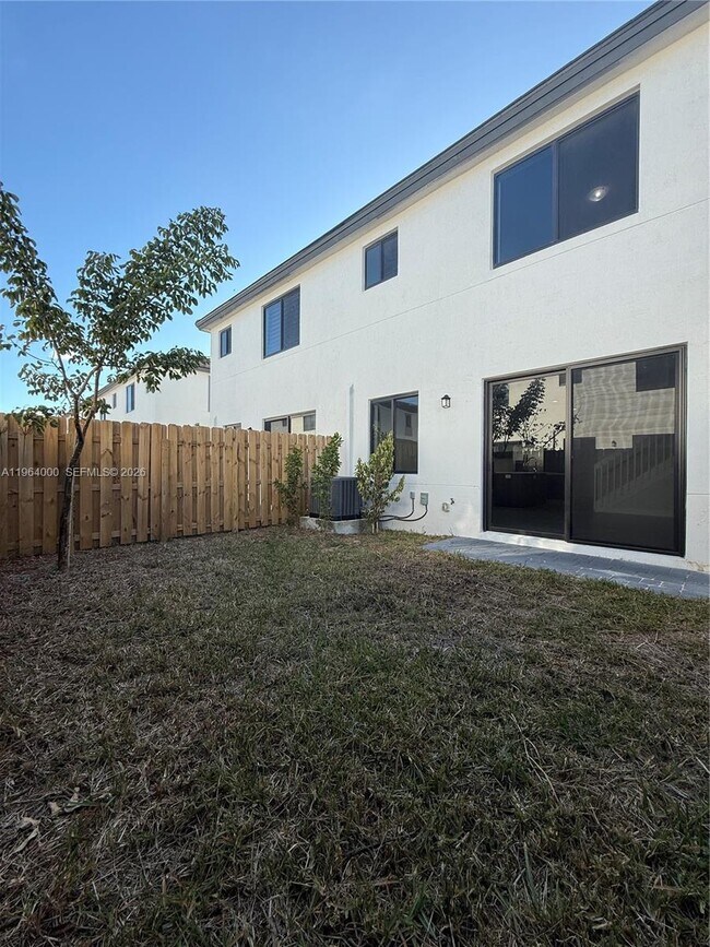 Building Photo - 34479 SW 191st Ave