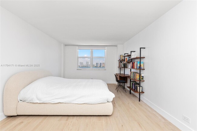 Building Photo - 251 174th St