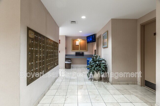 Building Photo - 7701 Wurzbach Rd