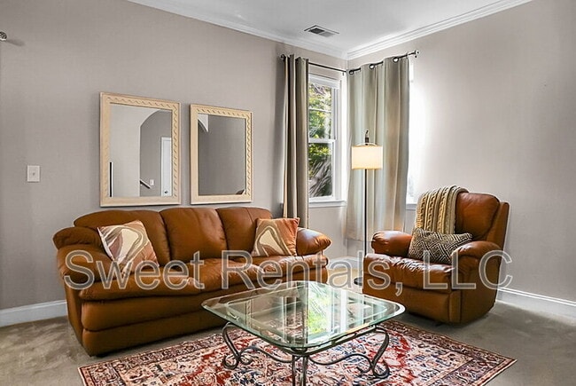 Building Photo - 1519 Thoroughbred Blvd