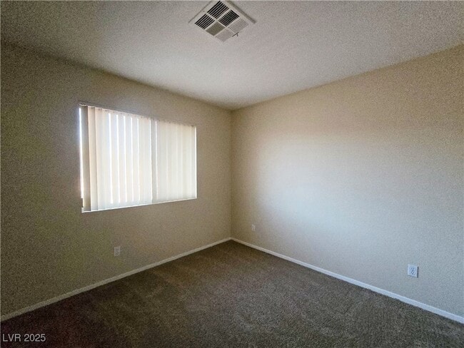 Building Photo - 8120 Sandy Creek Dr