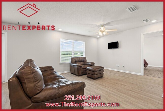 Building Photo - 2599 Cedarwood St