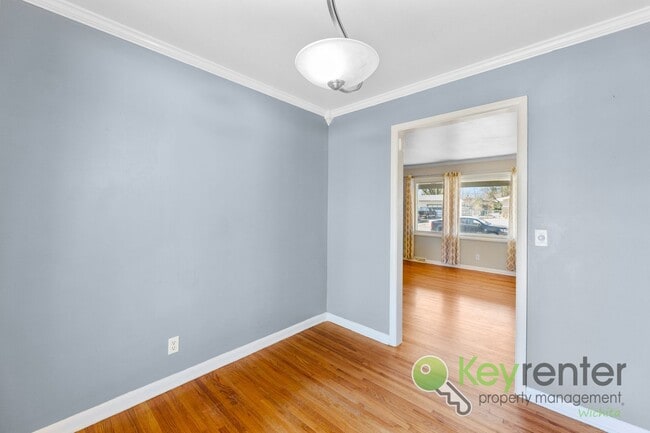 Building Photo - Inviting 3-Bedroom Home with Updated Kitchen & Fenced Backyard – Derby, KS