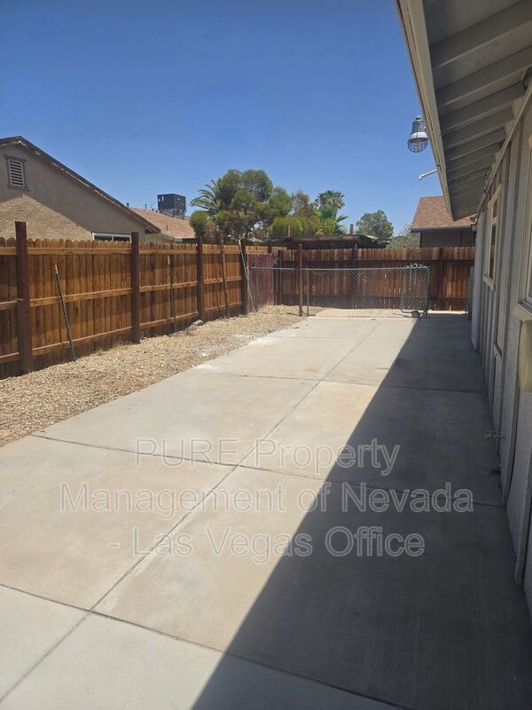 Building Photo - 5934 Via La Contera Dr