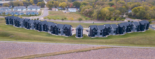 Building Photo - Sibley Parkway Crossing