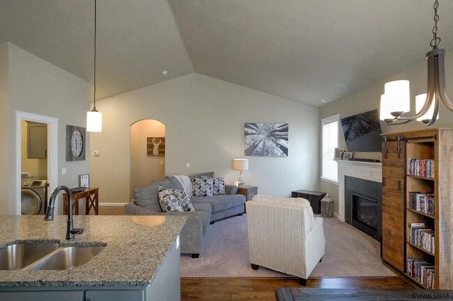 Building Photo - 3115 Duane Ave