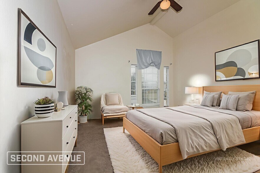 Building Photo - 6010 Suffolk Dr