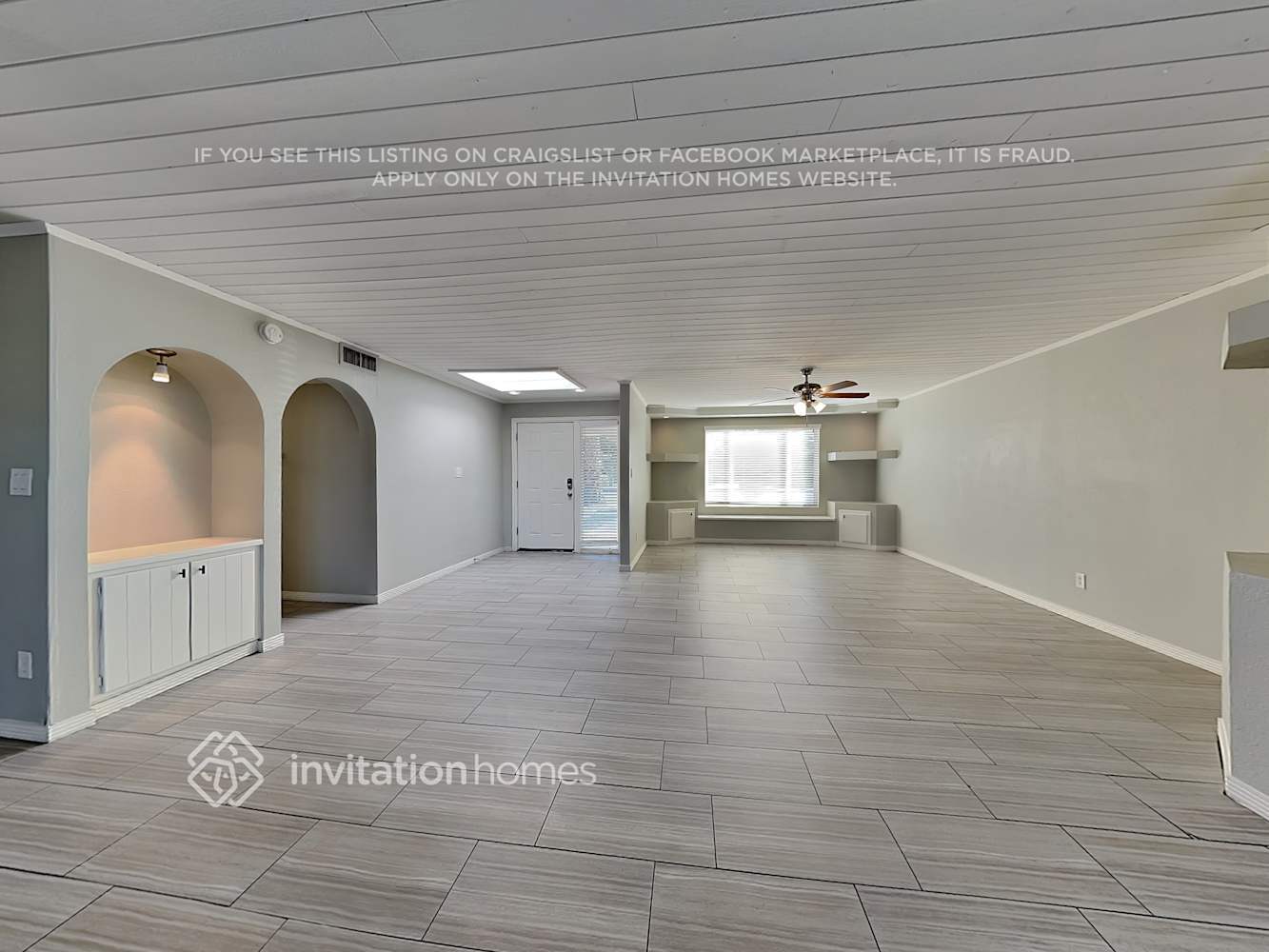 Building Photo - 2130 E Concorda Dr