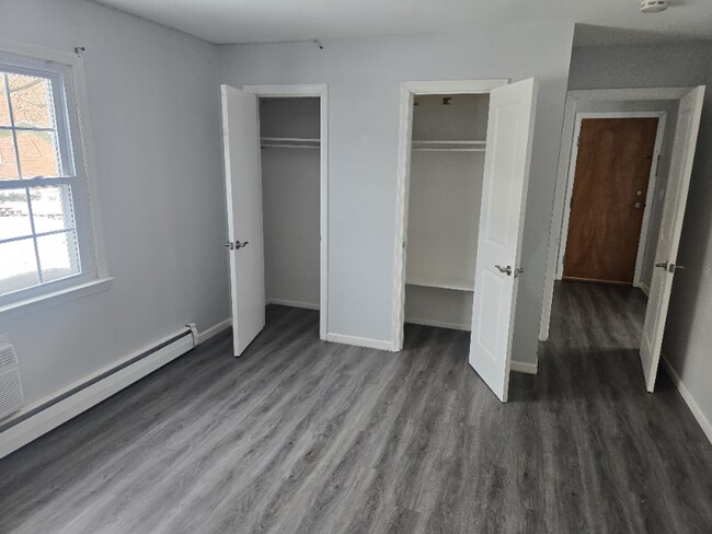 Building Photo - 364 Westwood Ave